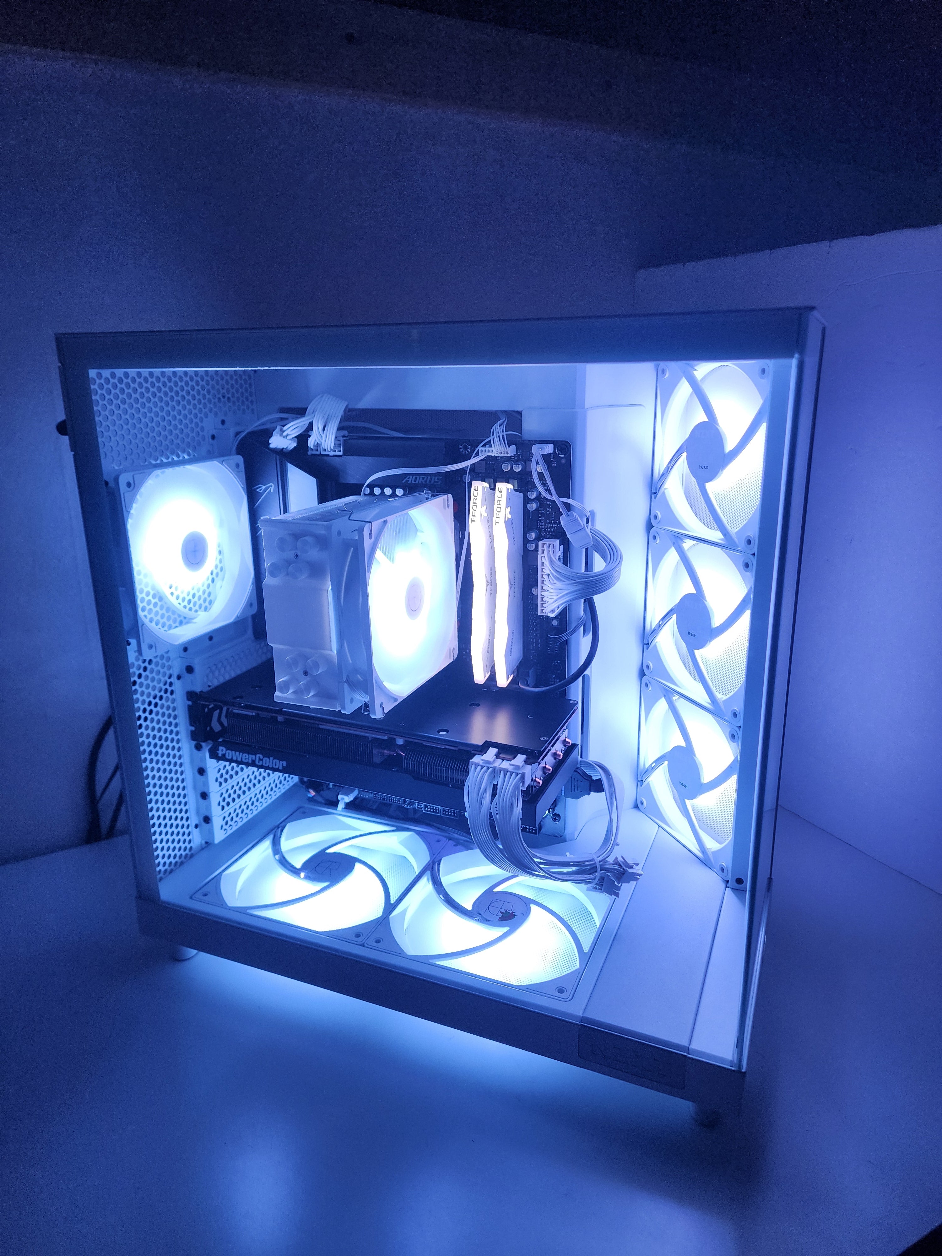 Mixed Flow | RX 7800 XT | 7600X | 32GB | 1TB