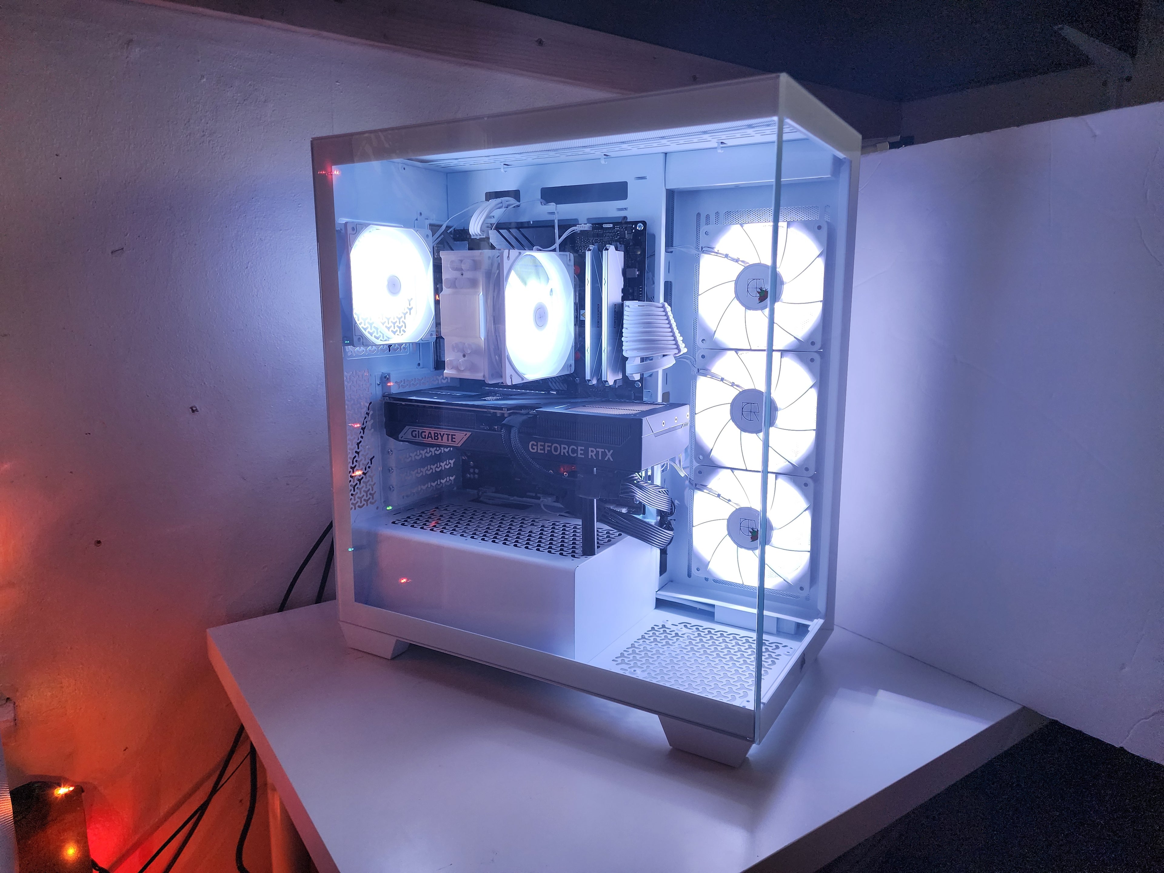 Birch Pro Limited | RTX 5070 TI | Ryzen 7 5700X3D | 32GB | 1TB
