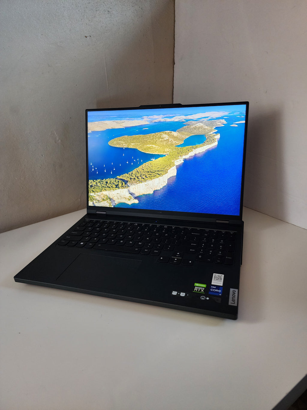 Refurbished - Lenovo Legion Pro 7 16IRX8H | RTX 4080 | I9-13900HX | 32GB | 1TB
