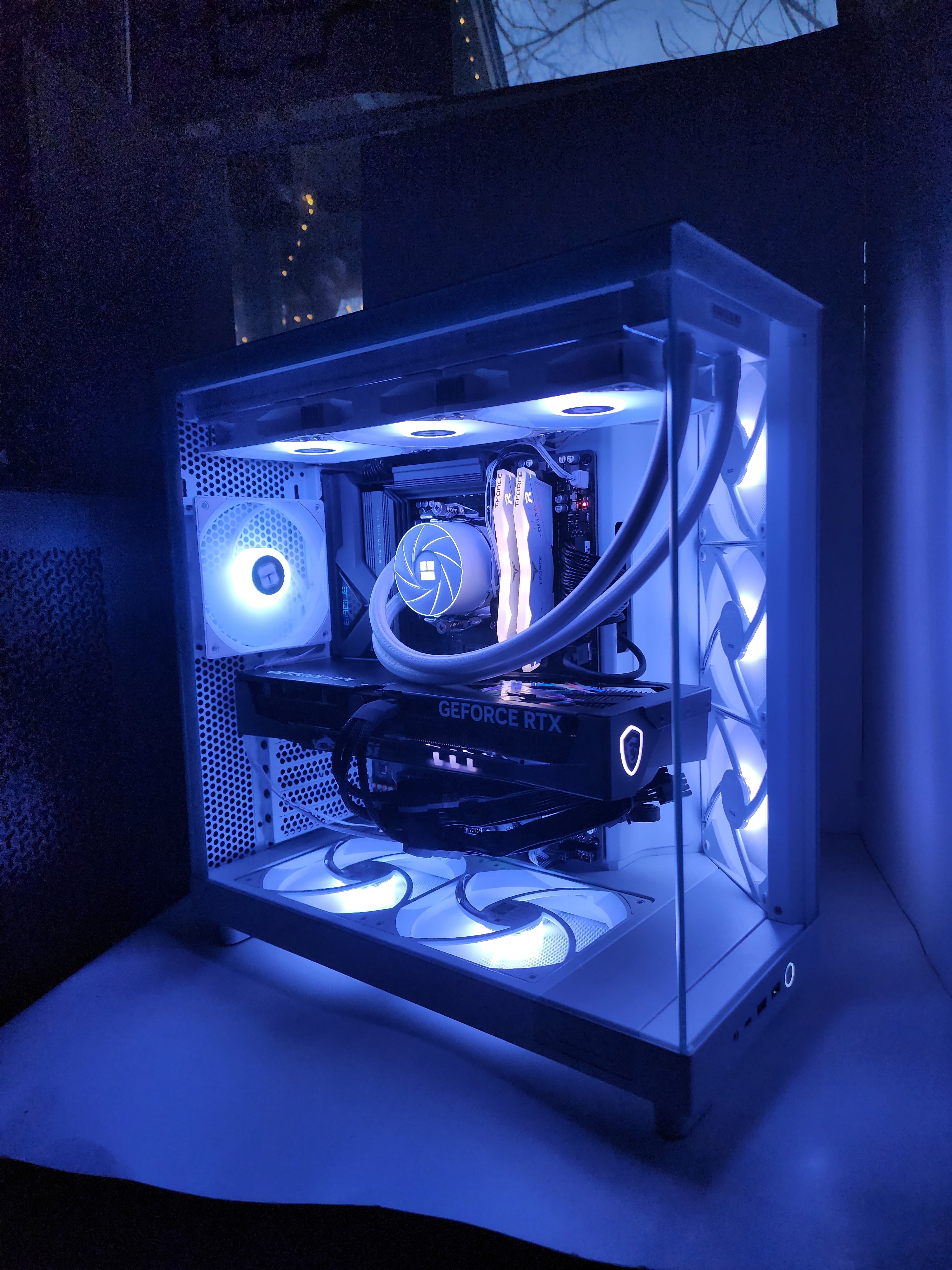 Birch Flow Ultra Limited | RTX 5070 TI | Ryzen 9 7950X | 64GB | 2TB