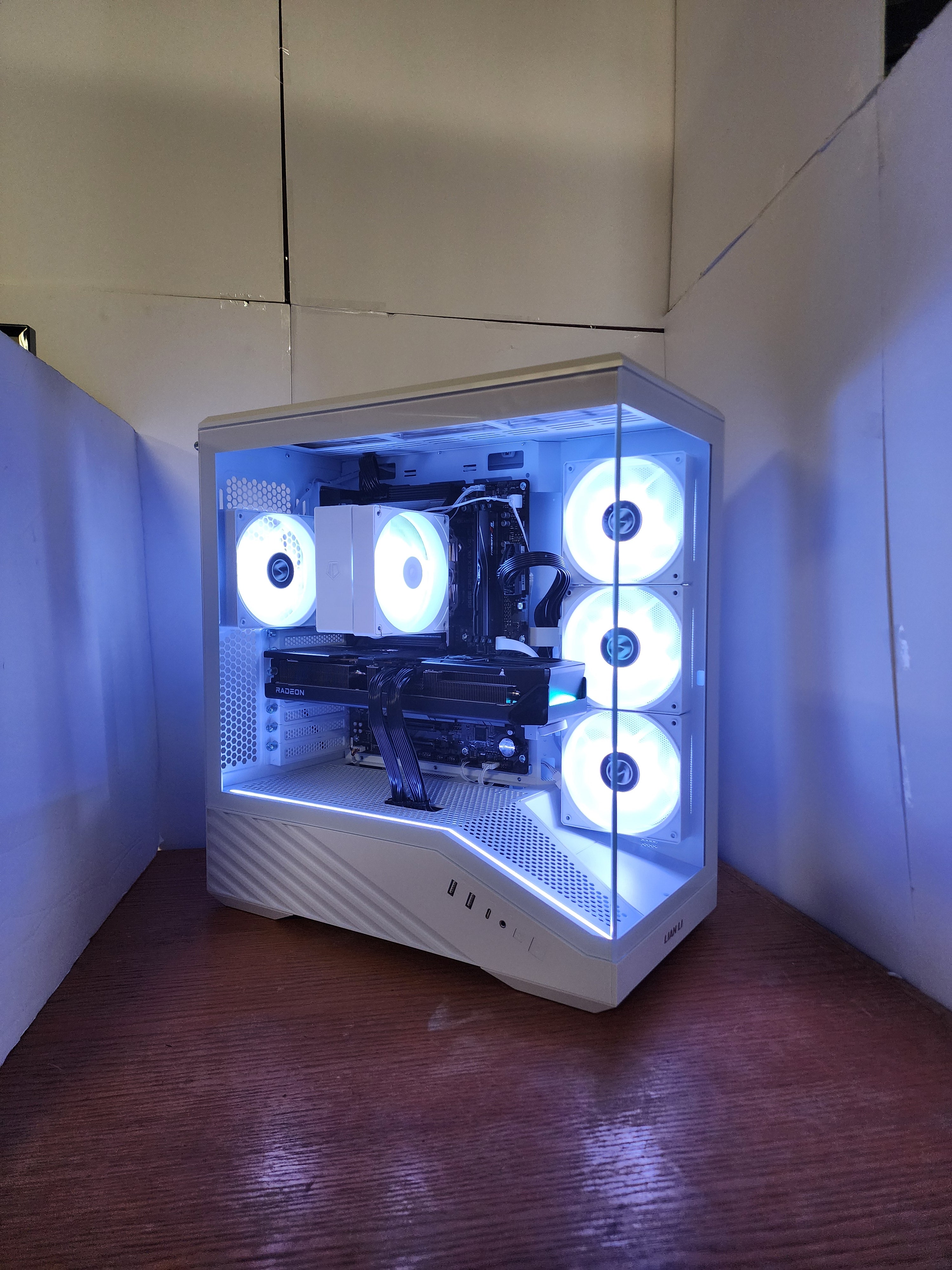 Birch Ultra Lite | RX 9070XT | Ryzen 5 9600X | 32GB | 1TB