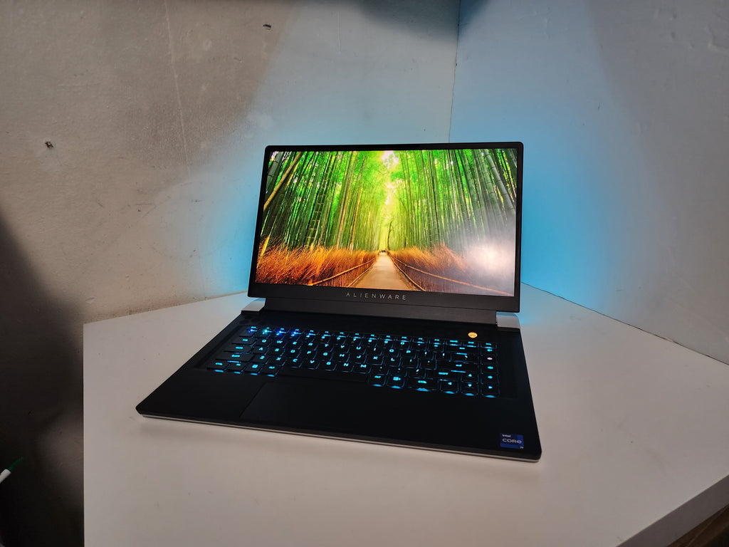 Refurbished - Alienware X15 R2 Laptop| RTX 3070 TI | I9-12900H | 32GB | 1TB