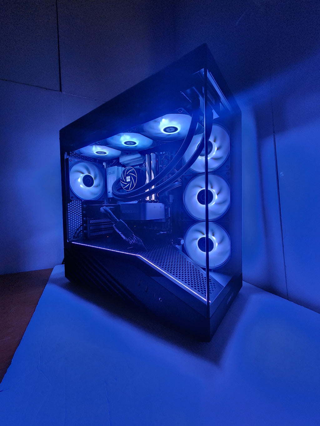 Glass Hemlock Ultra Limited | RTX 5070 | Ultra 9 285K | 64GB | 1TB