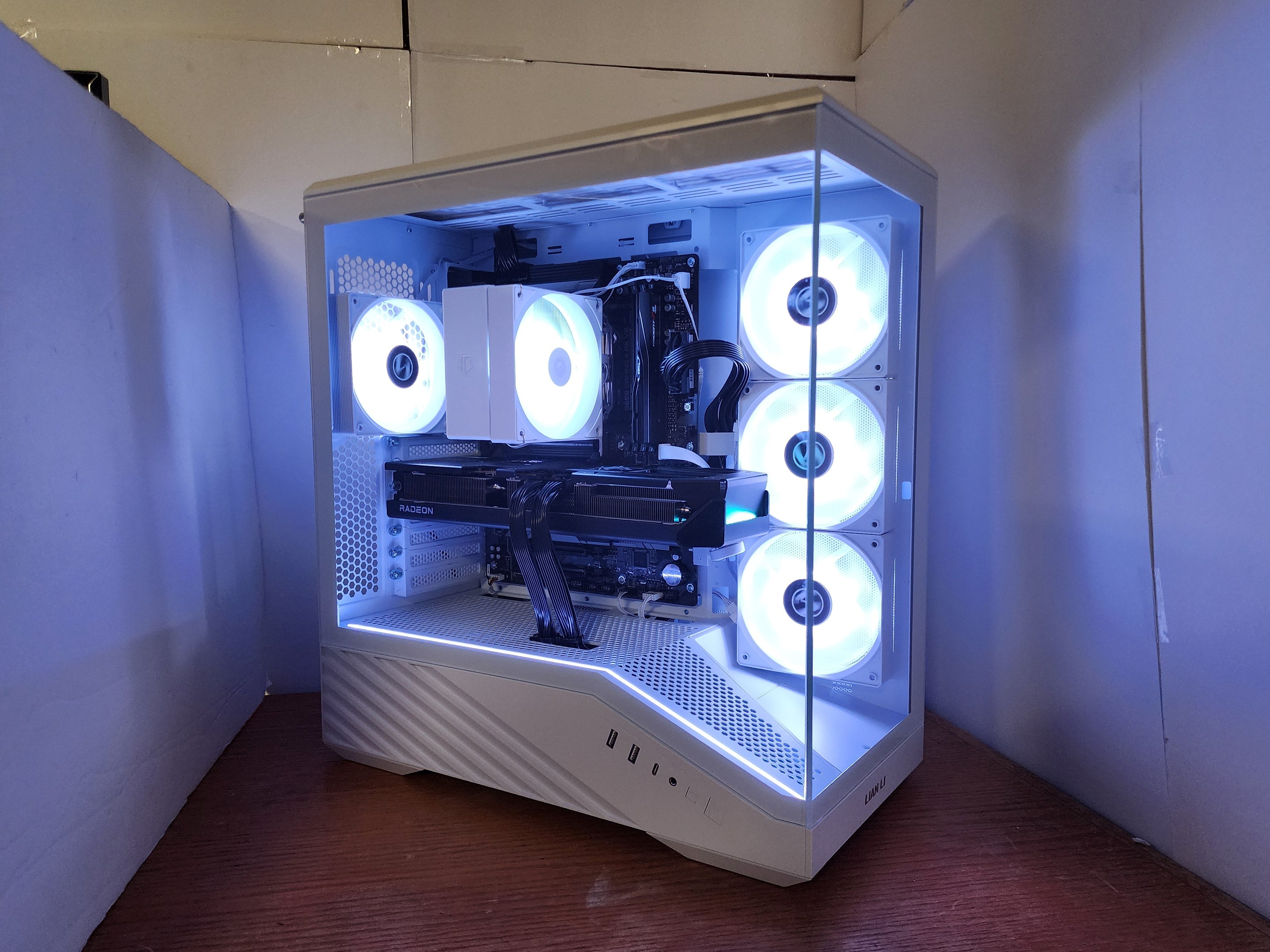 Birch Ultra Lite | RX 9070XT | Ryzen 5 9600X | 32GB | 1TB