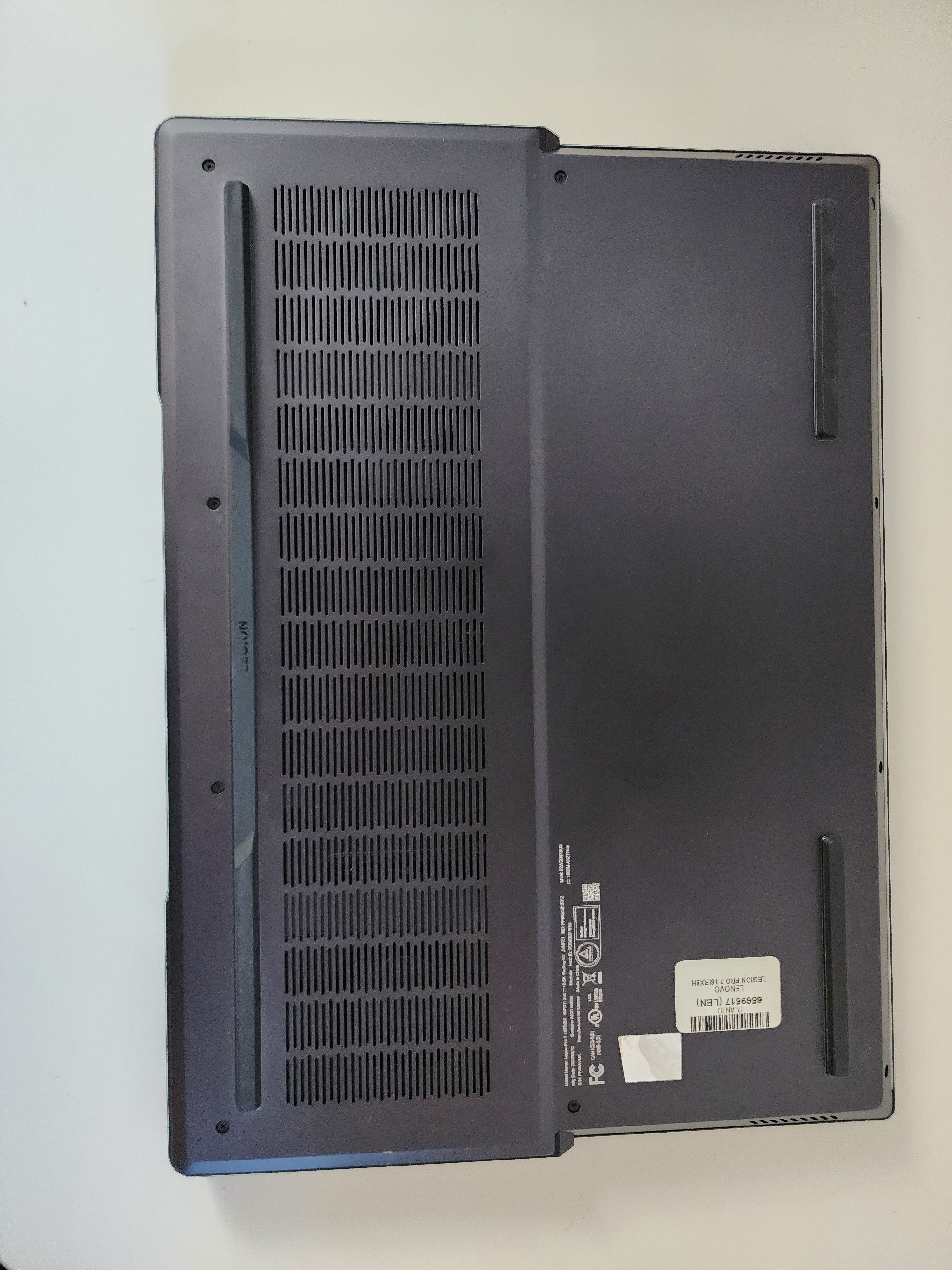 Refurbished - Lenovo Legion Pro 7 16IRX8H | RTX 4080 | I9-13900HX | 32GB | 1TB