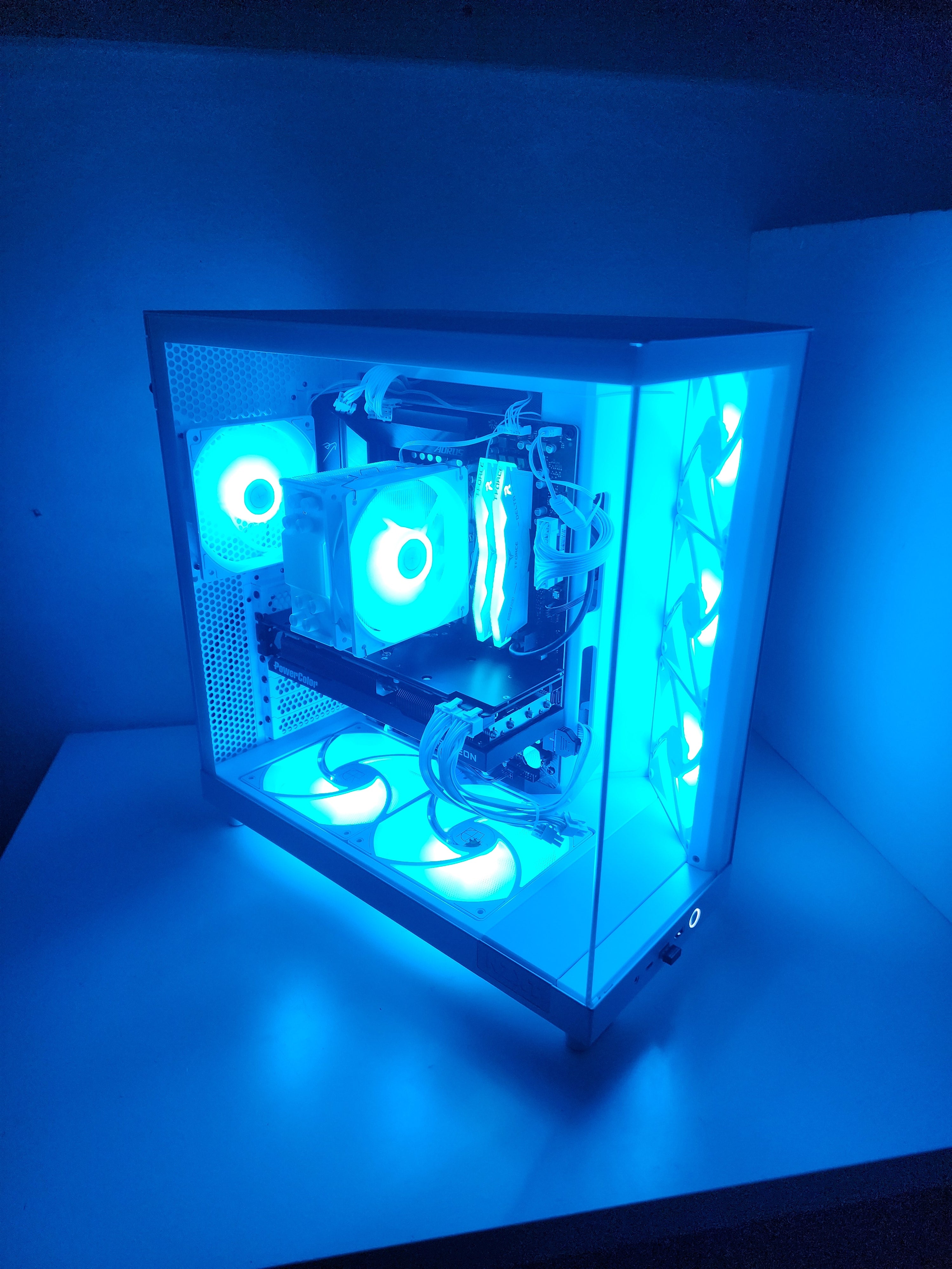 Mixed Flow | RX 7800 XT | 7600X | 32GB | 1TB