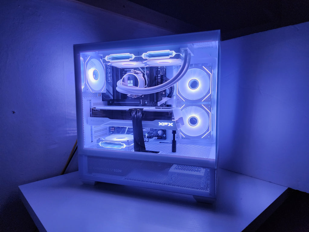 White Aspen Pro Limited 2 | RX 9070 XT | Ryzen 5 9600X | 32GB | 1.5TB