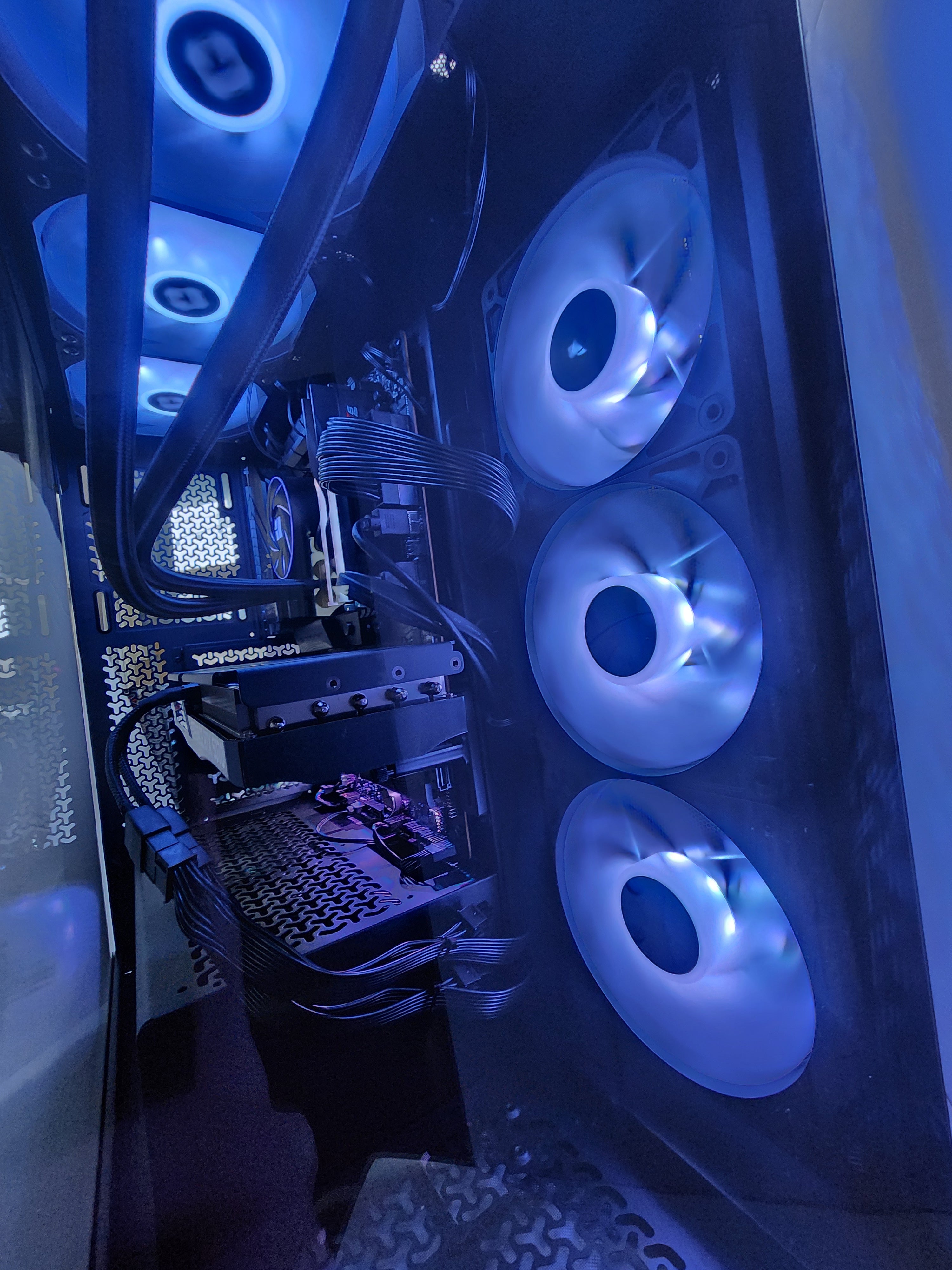 Ash Ultra Limited | RTX 5070 | I9-13900K | 64GB | 2TB