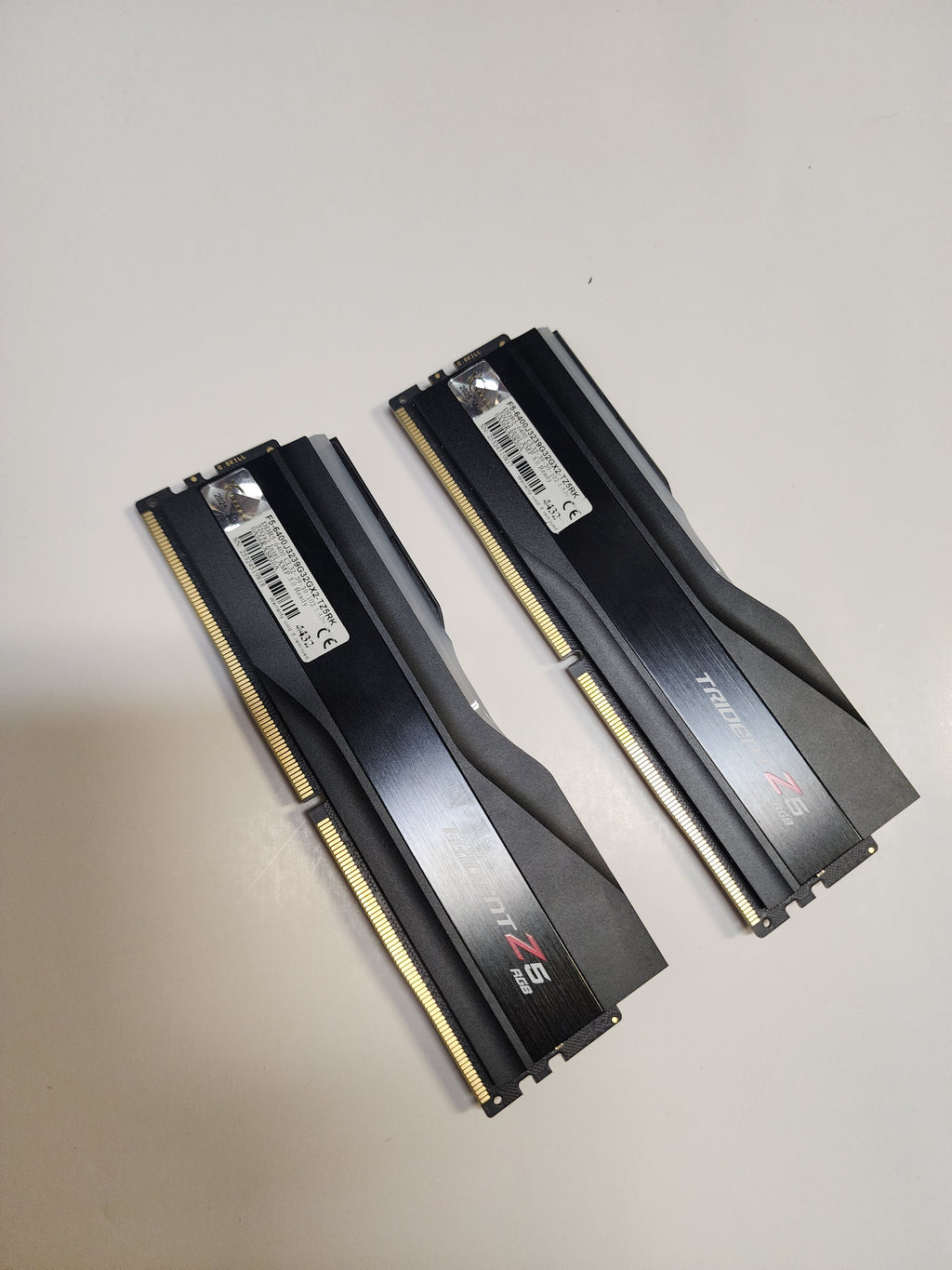 64GB DDR5 6400MT/S CL32 G.Skill Trident Z5 RGB
